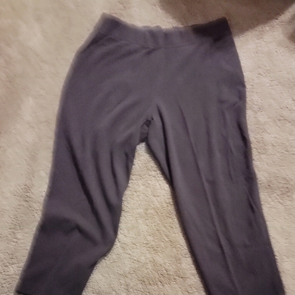 Preswick & Moore Pants - Preswick & Moore Charcoal Cropped Pants